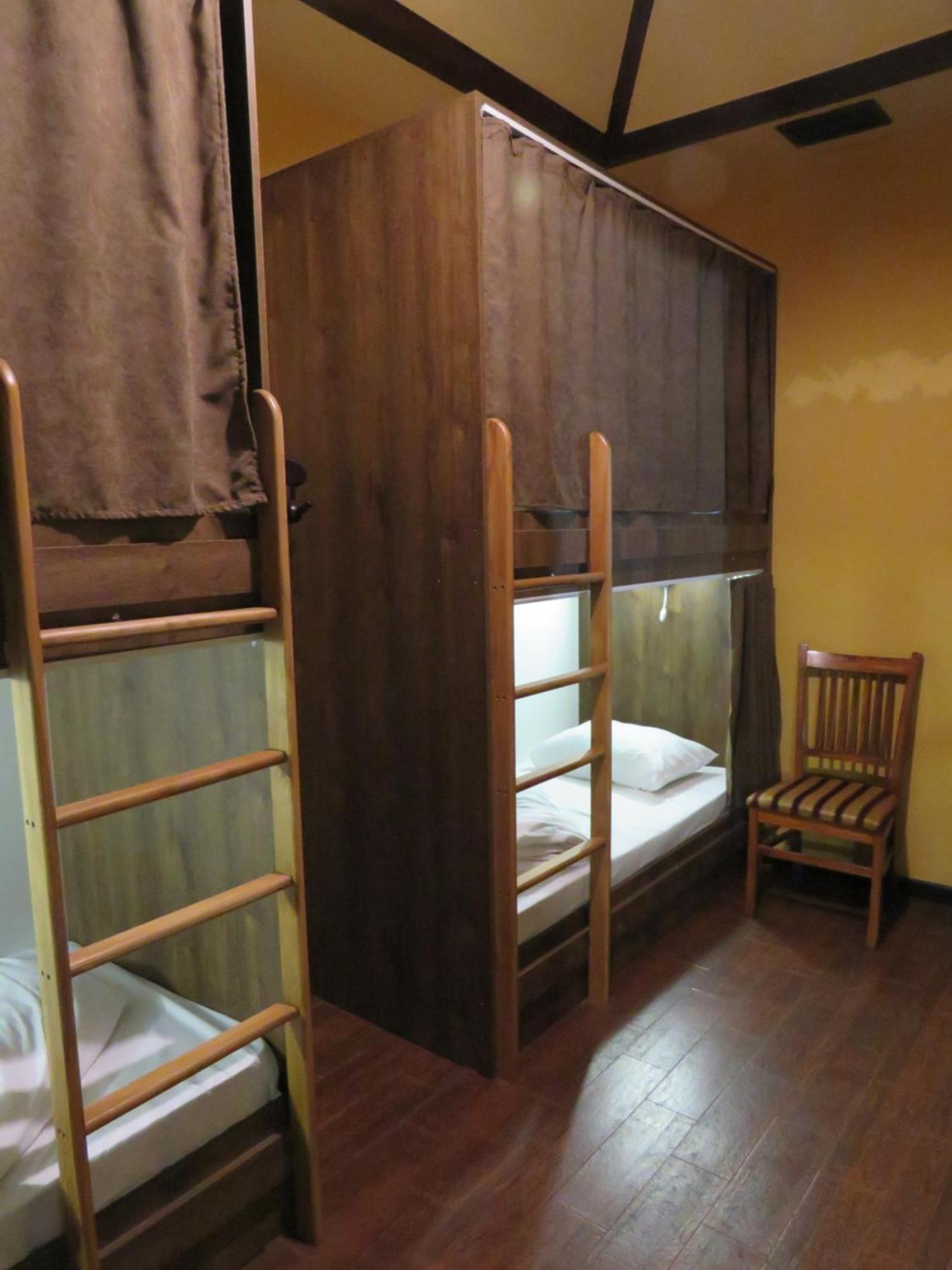 Hostel Jan In The Very Center เยเรวาน ภายนอก รูปภาพ