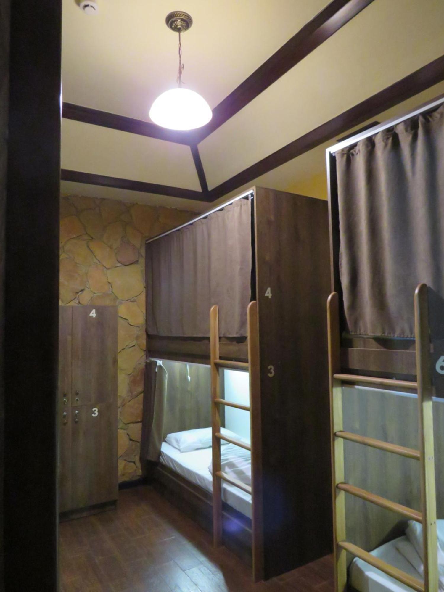 Hostel Jan In The Very Center เยเรวาน ภายนอก รูปภาพ